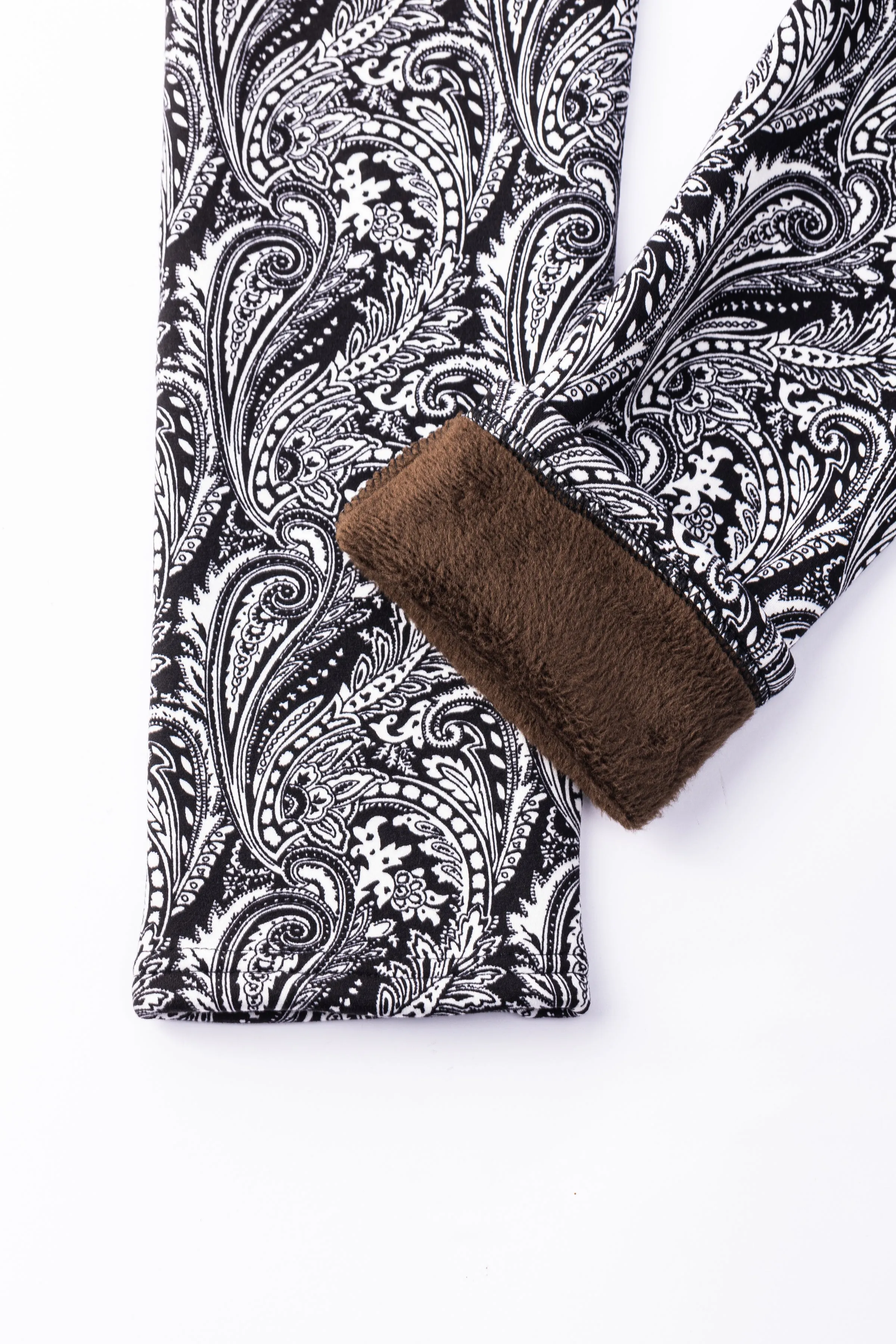 B&W Cashmere - Cozy Lined