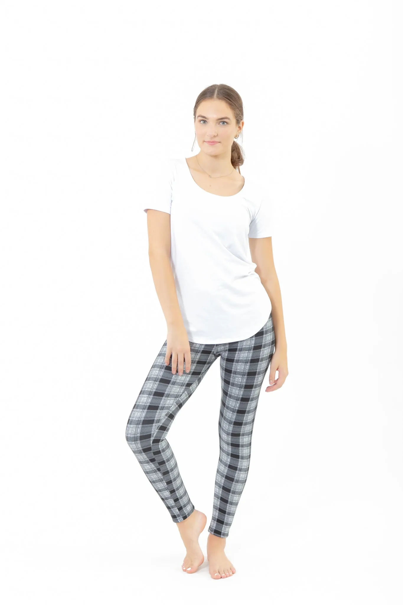 B&W Tartan - Cozy Lined