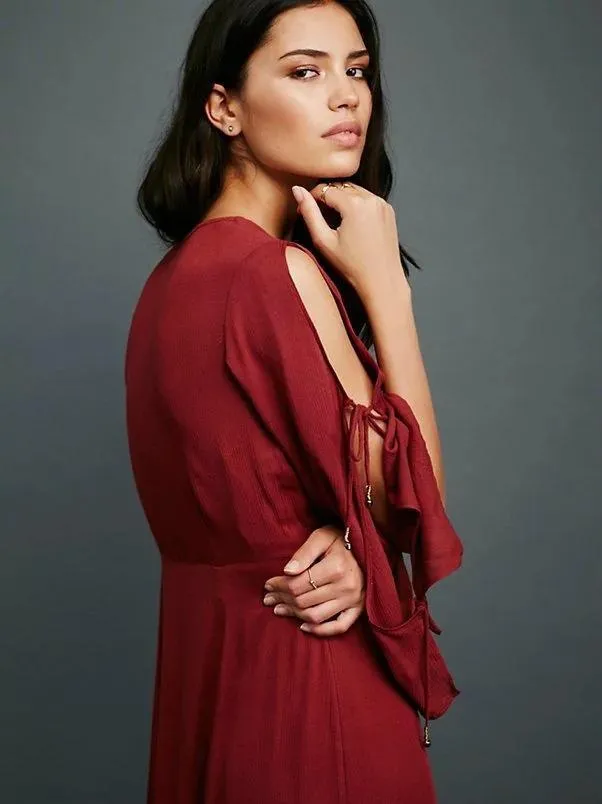 Long sleeved bohemian solid color beach holiday elegant long dress
