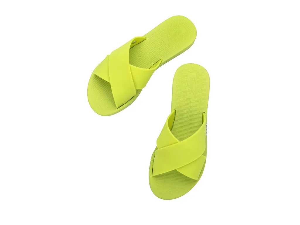 Melissa Sun City Walk AD Green Slides