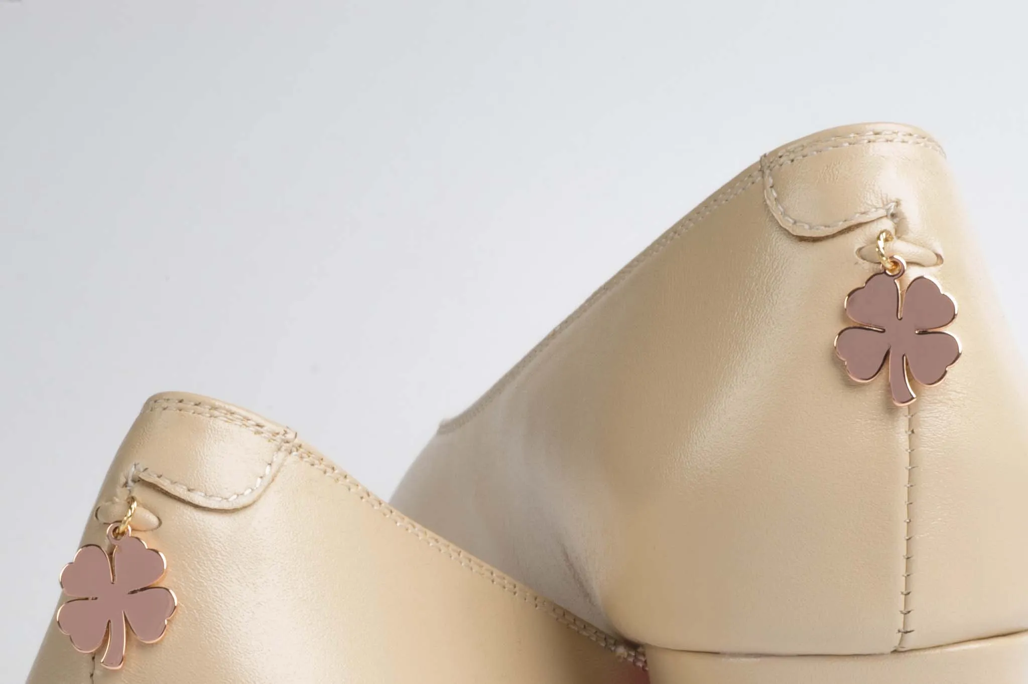 Shoeful Positivity 2" Chunky Heels - Regina Clover