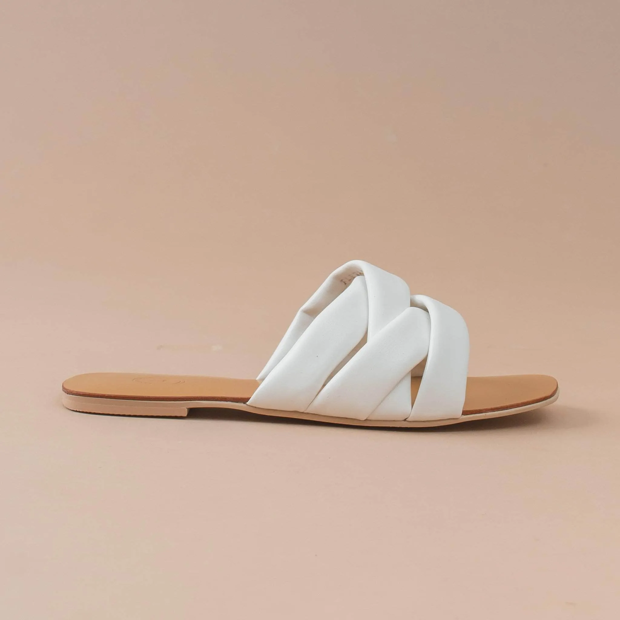 Yumi Flita Le Blanc