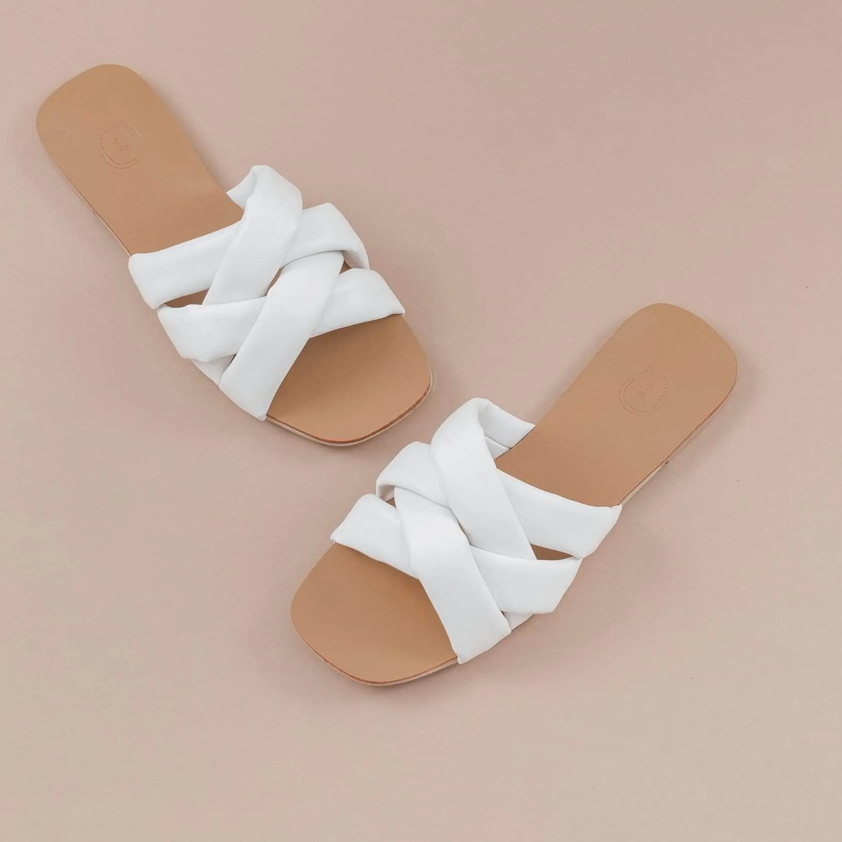 Yumi Flita Le Blanc